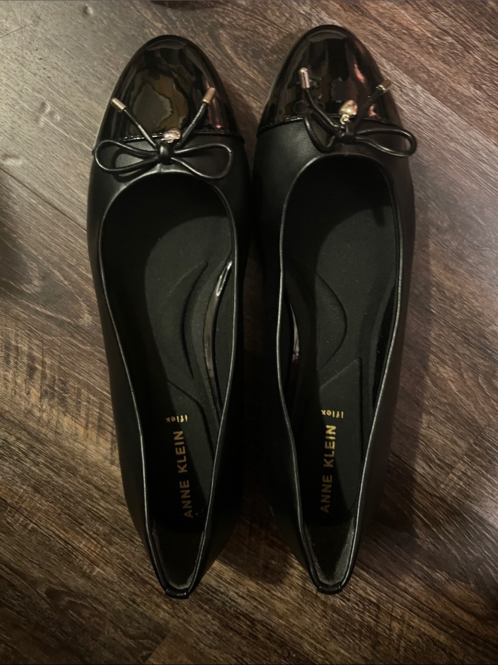Anne Klein Black Patent Cap-Toe Ballet Flat with Bow - Picture 2 of 6